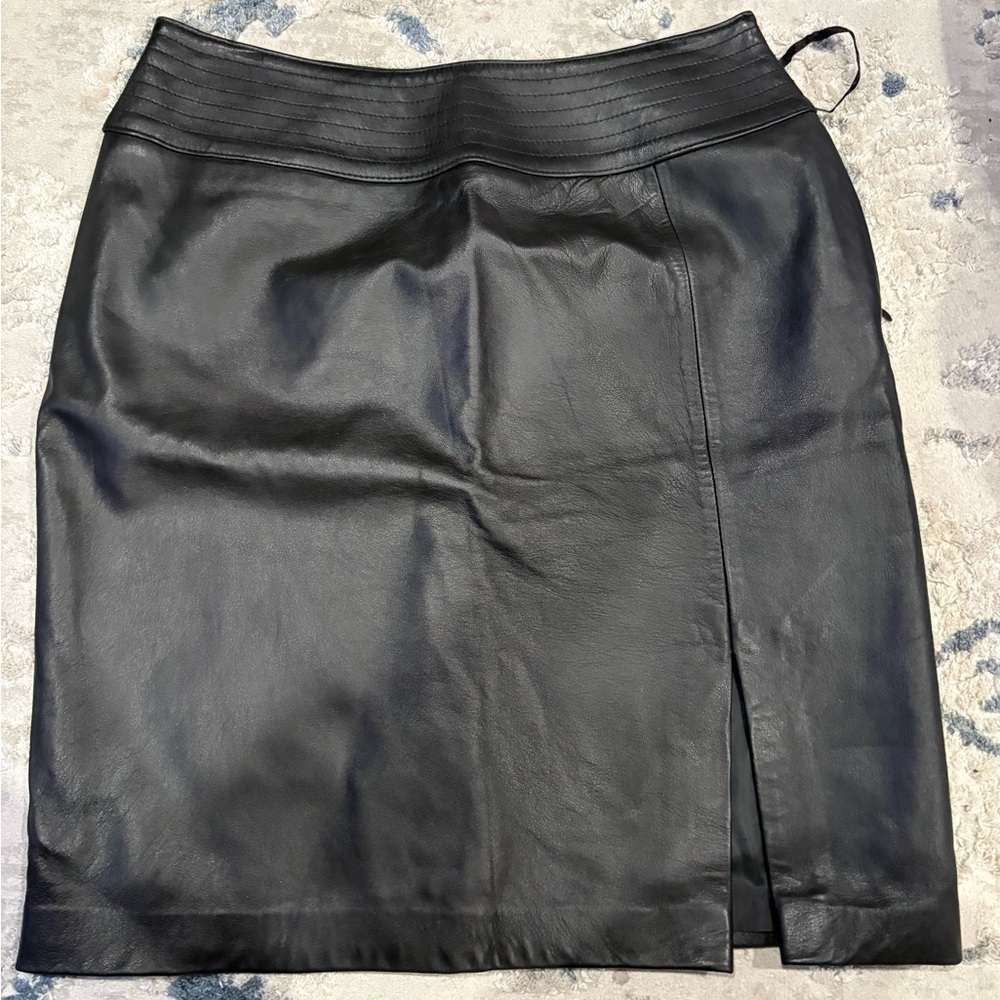 Apostrophe Black Leather Pencil Skirt